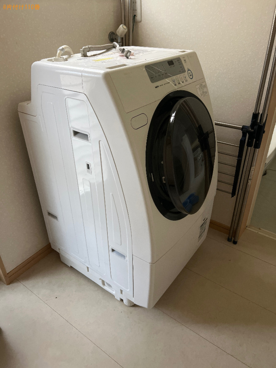 マットレス付きダブルベッド、洗濯機、ソファー、ラック等の回収